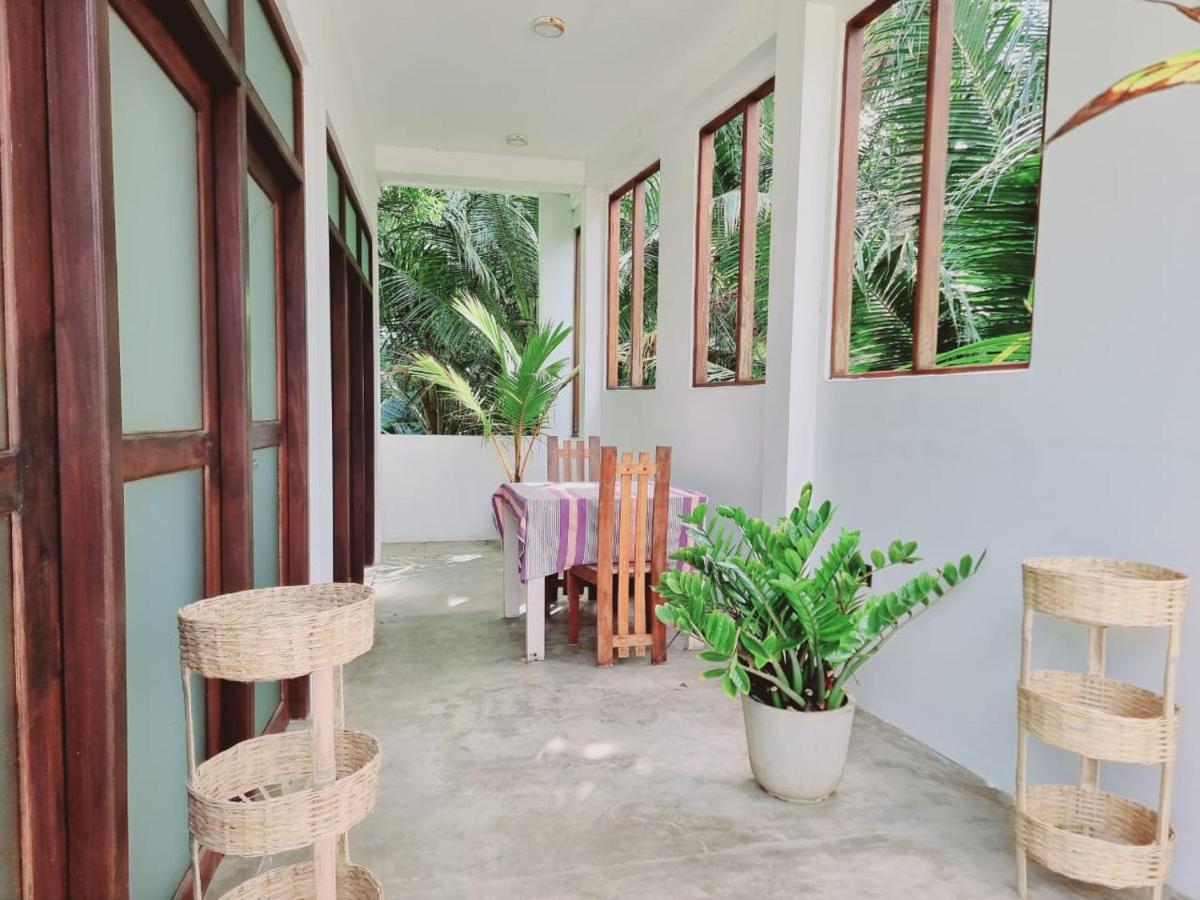 Sandil Surf House Ahangama Dış mekan fotoğraf