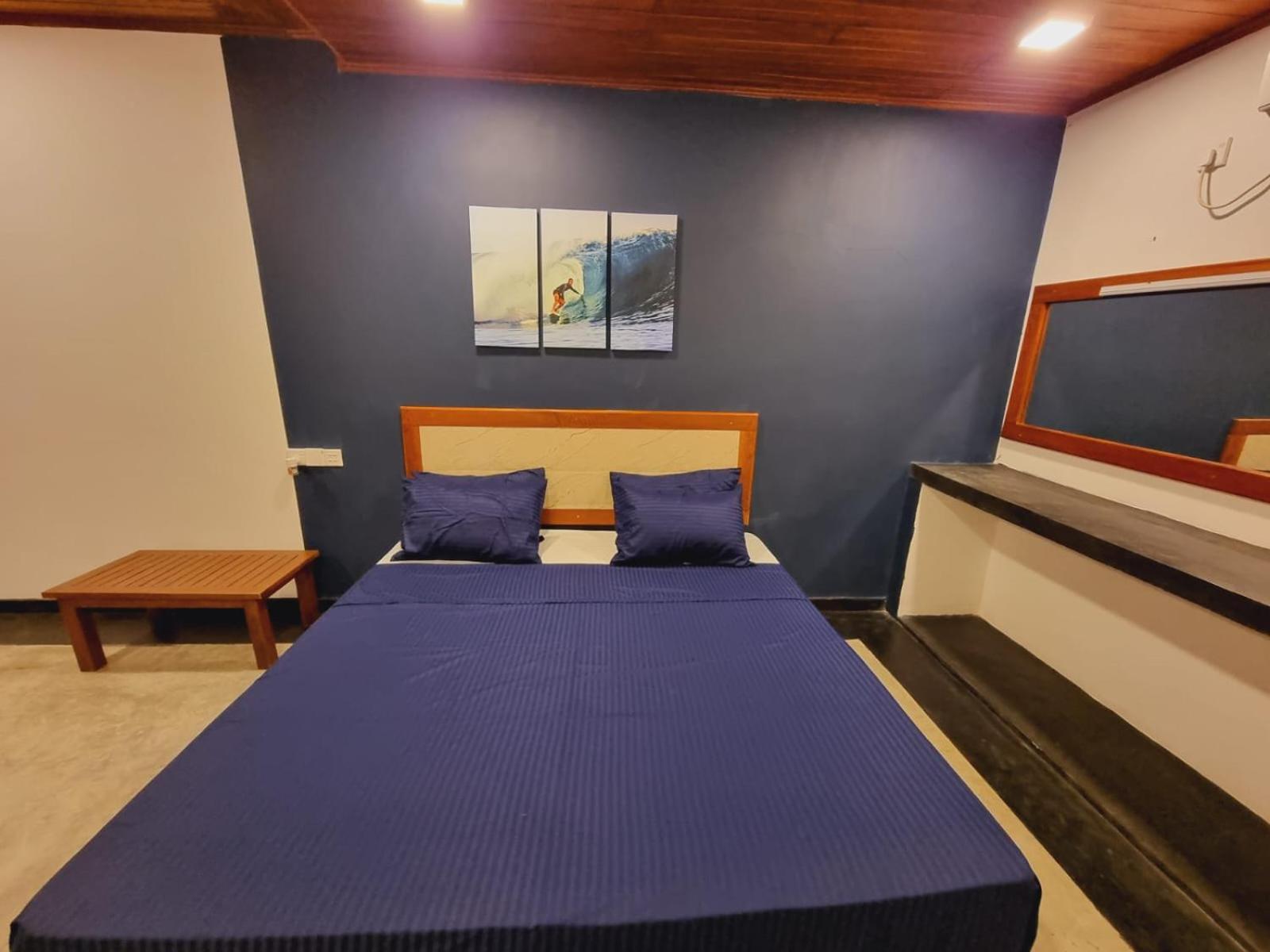 Sandil Surf House Ahangama Oda fotoğraf
