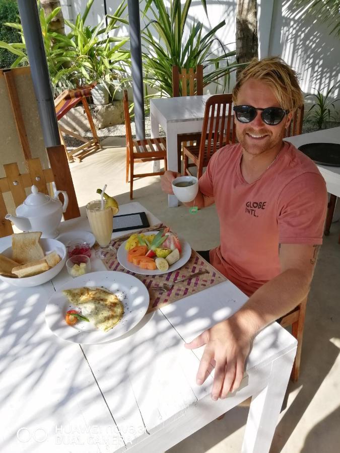 Sandil Surf House Ahangama Dış mekan fotoğraf