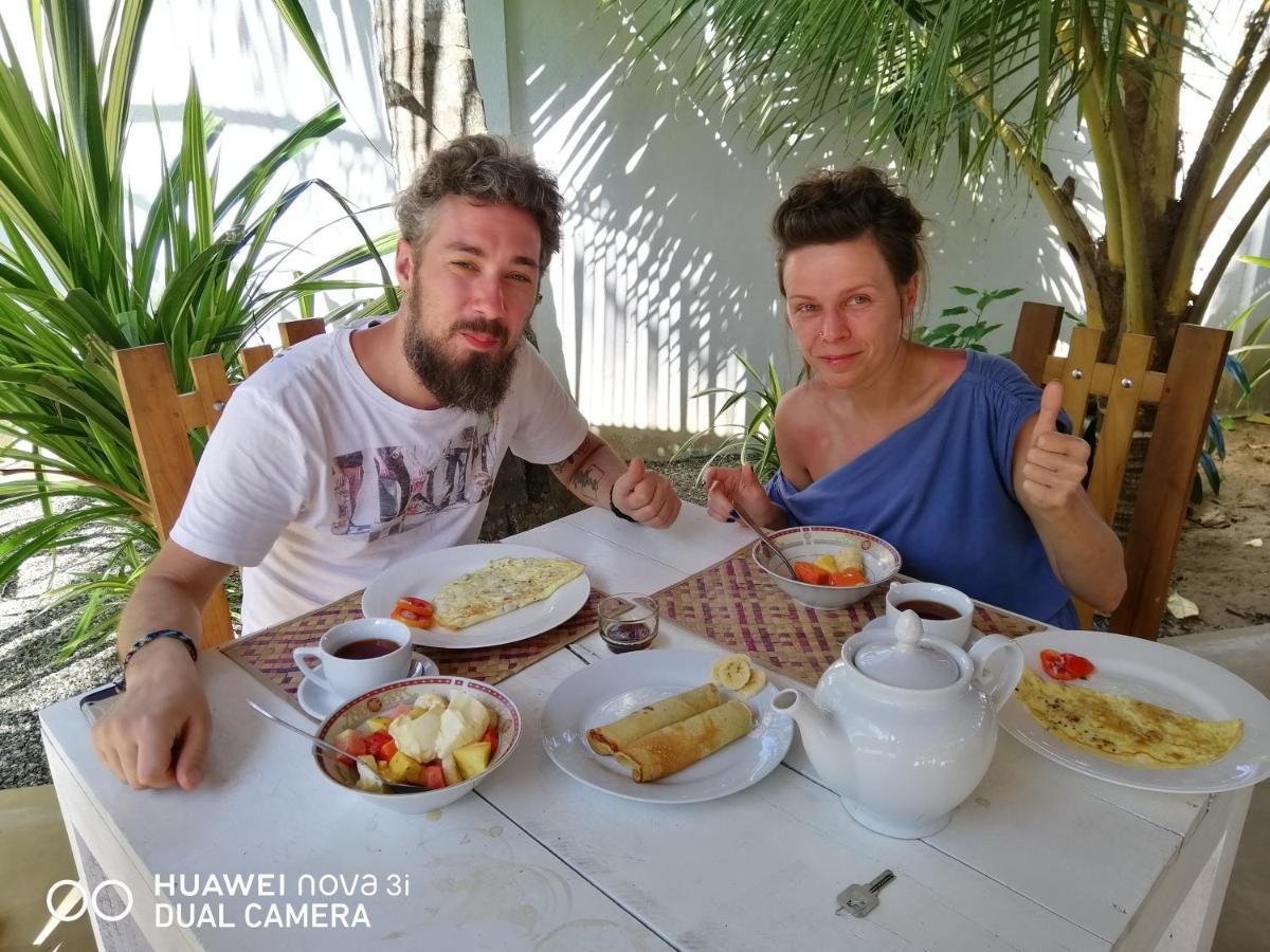 Sandil Surf House Ahangama Dış mekan fotoğraf